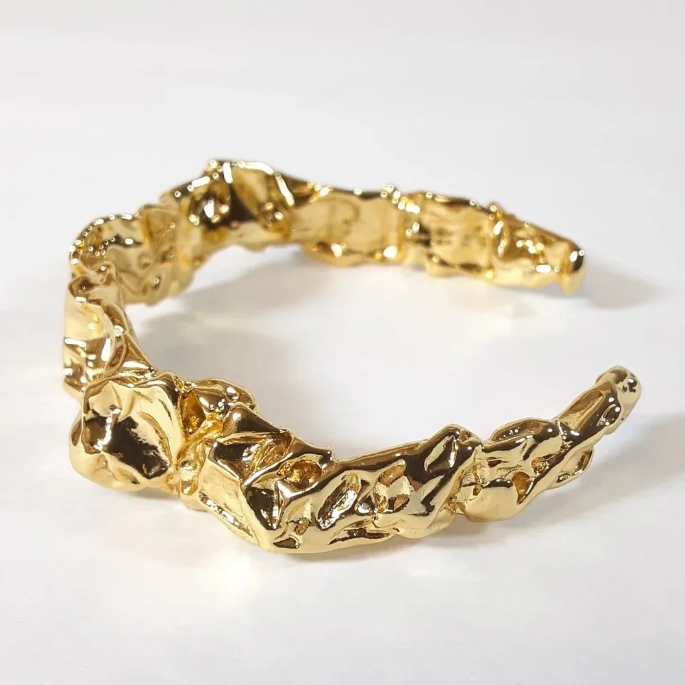 AMBER SCEATS 24K GOLD PLATED EMERY ADJUSTABLE CUFF BRACELET BRAND NEW - Picture 3 of 9